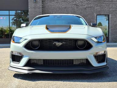 Ford Mustang 2022 - Thumbnail 3