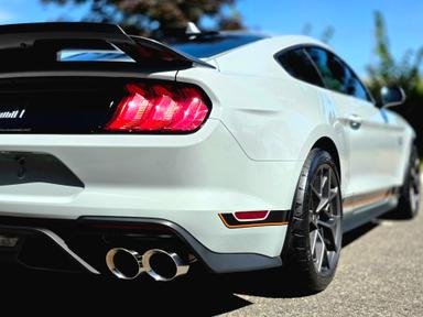 Ford Mustang 2022 - Thumbnail 11