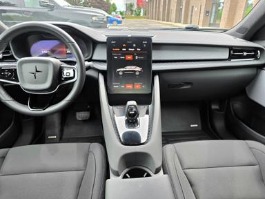 Polestar 2 2023 - Thumbnail 18