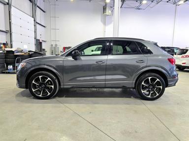 Audi Q3 2023 - Thumbnail 2