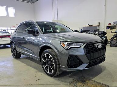 Audi Q3 2023 - Thumbnail 7