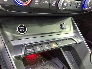 Audi Q3 2023 - Thumbnail 18